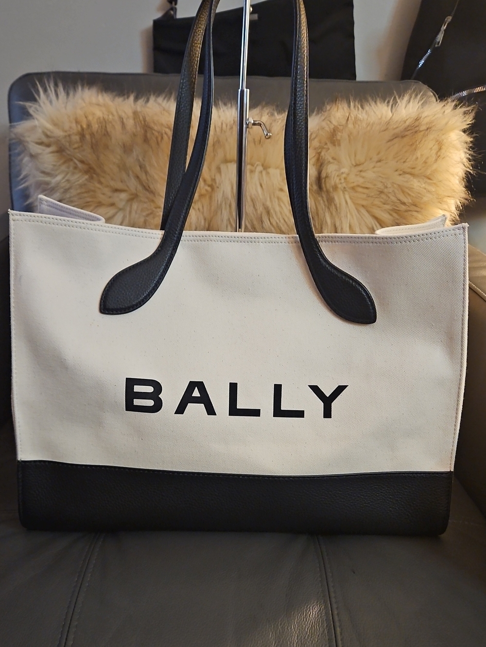 Bally Logo Tote Bag W/ Dustbag